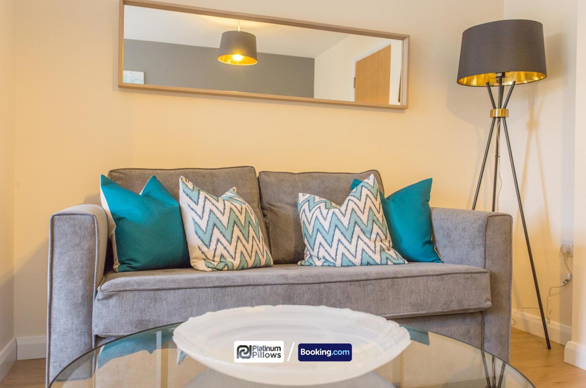 Modern Oxford 2 Bedroom Apartments, Near Headington Hospital, Families & Contractor Accommodation With Parking Экстерьер фото