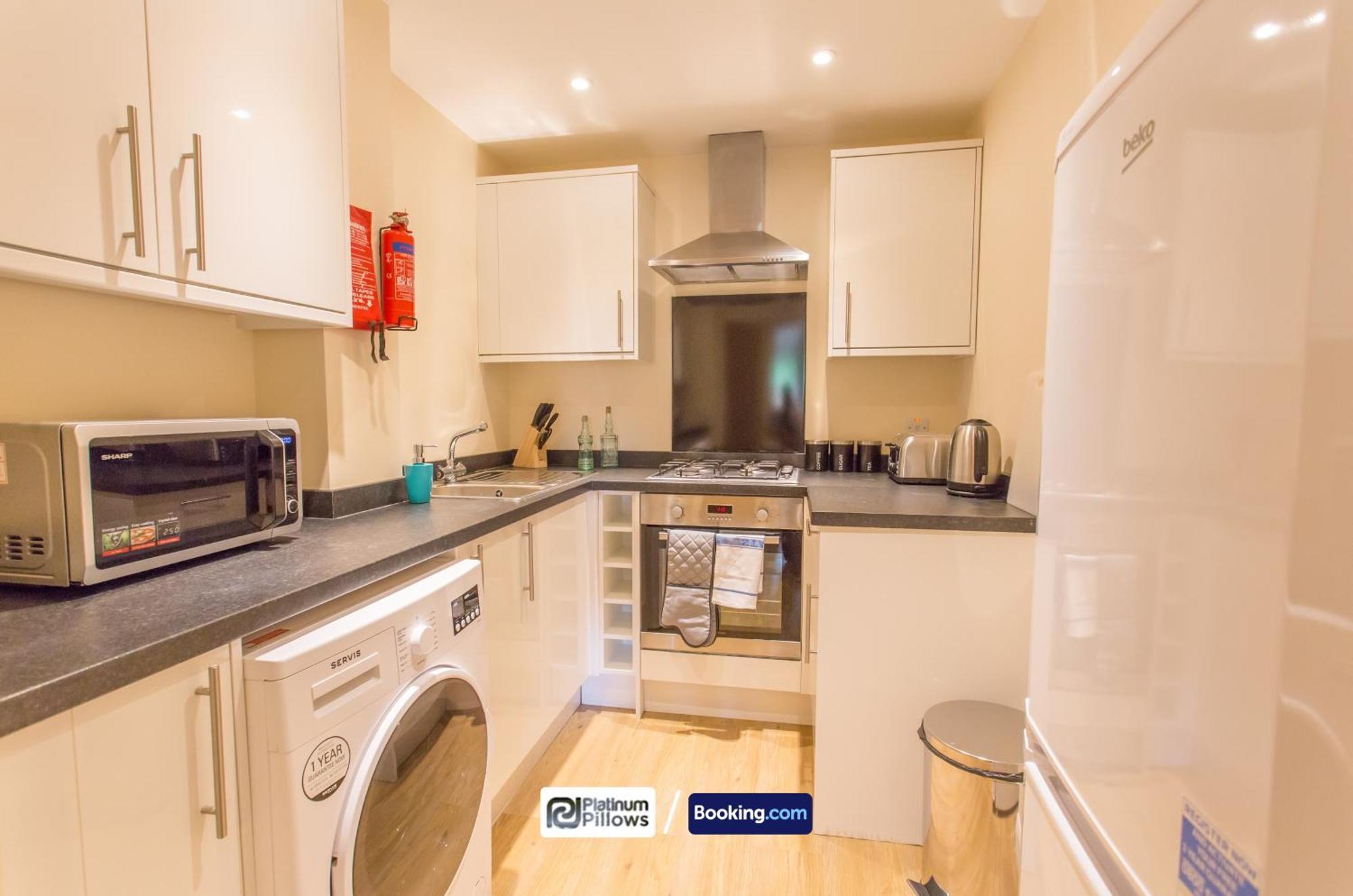 Modern Oxford 2 Bedroom Apartments, Near Headington Hospital, Families & Contractor Accommodation With Parking Экстерьер фото