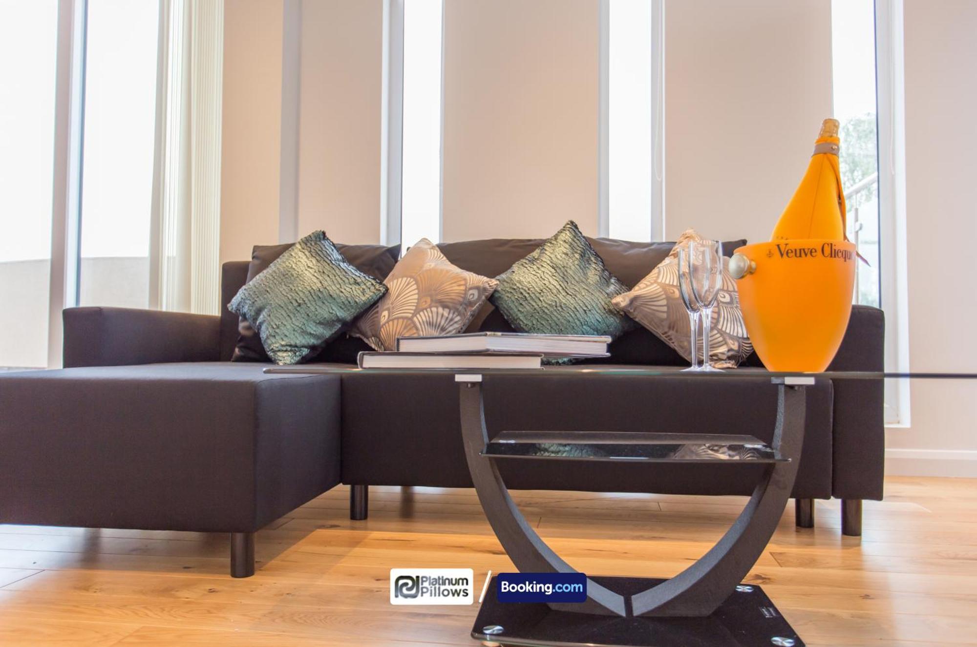 Modern Oxford 2 Bedroom Apartments, Near Headington Hospital, Families & Contractor Accommodation With Parking Экстерьер фото
